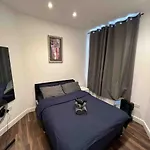 Central London Room